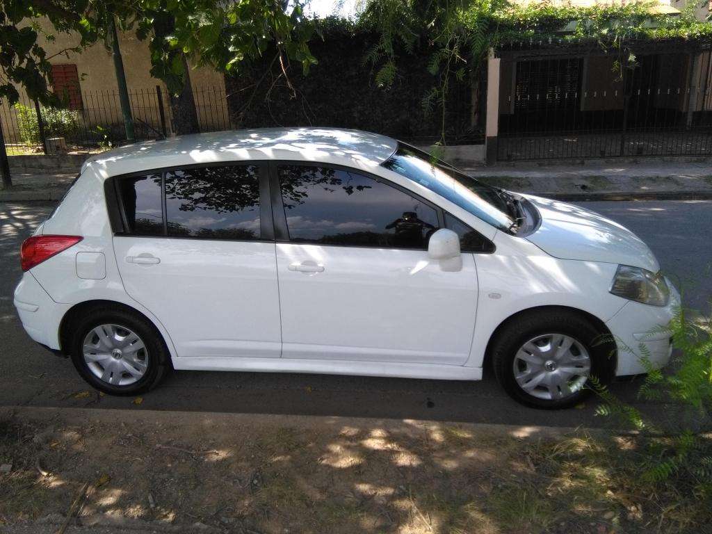 vendo nissan tiida