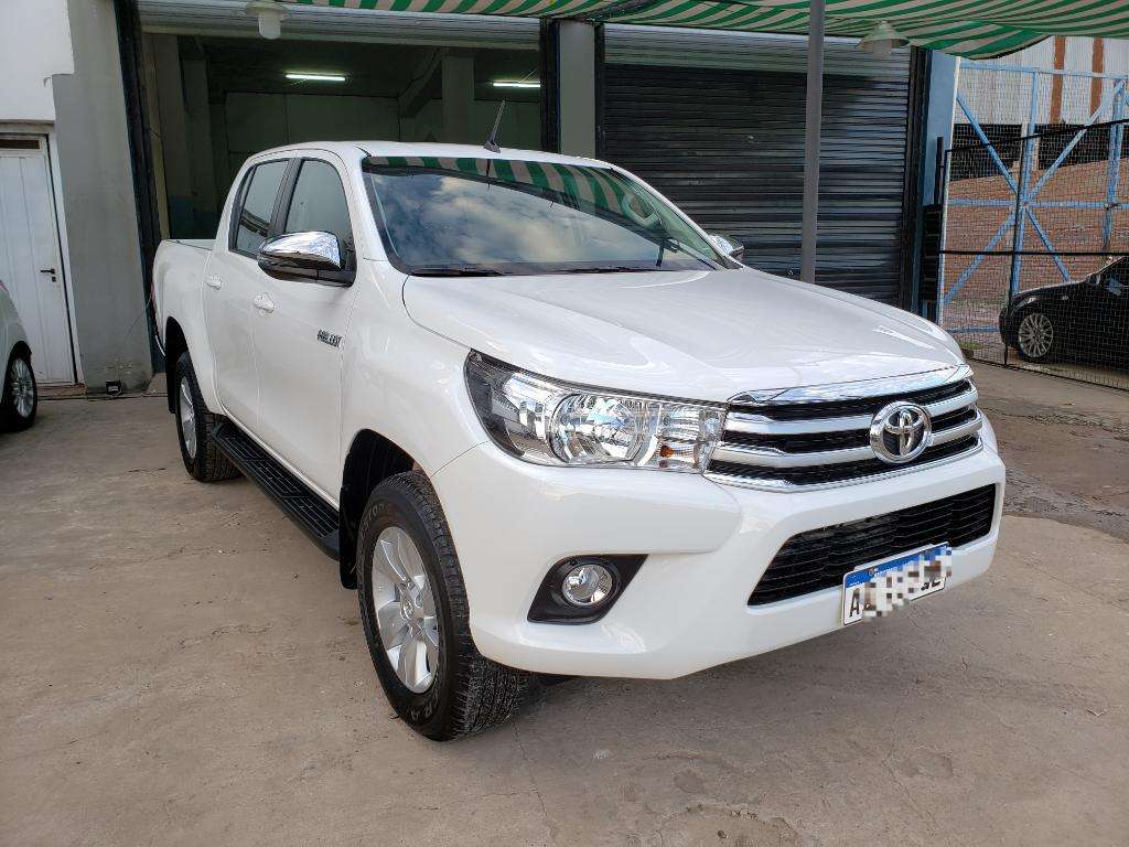 Toyota Hilux Srv 4x2 L/