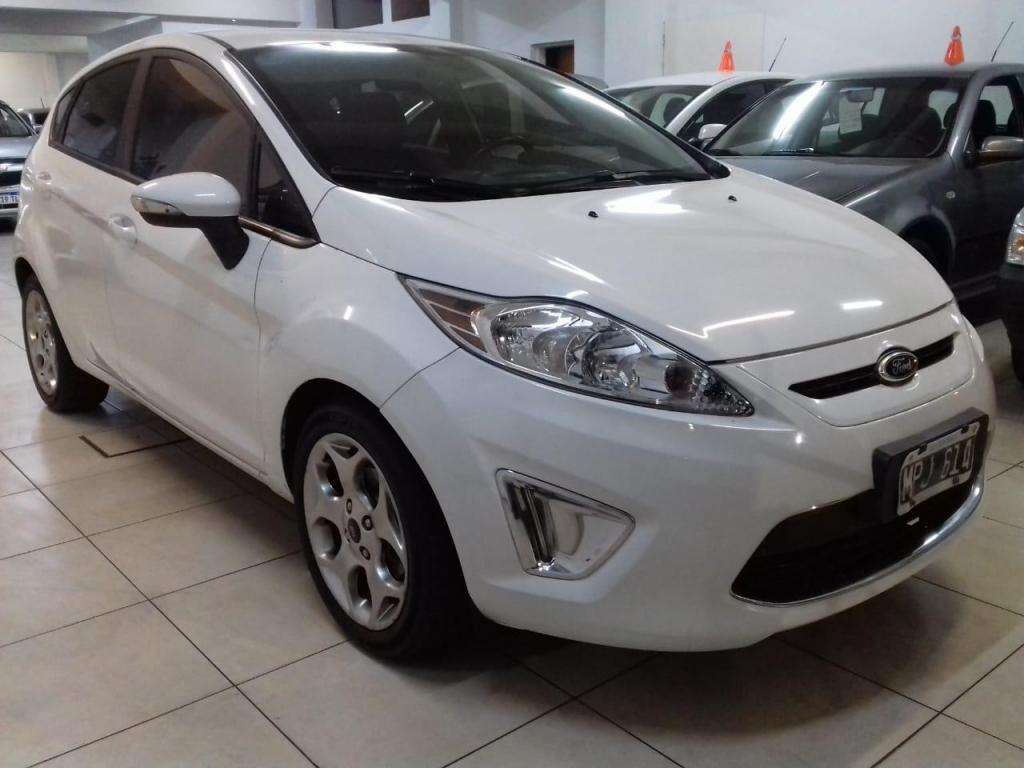 FORD FIESTA KINETIC 1.6 TITANIUM FULL  PERMUTO