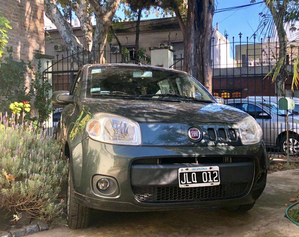 VENDO FIAT UNO Attractive 1.4- 5 puertas