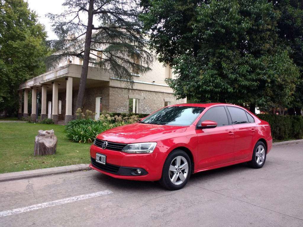 Volkswagen Vento 2.5 Avance Plus 