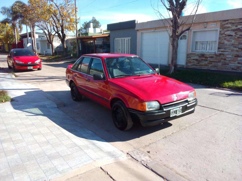 Ford escort impecable 89
