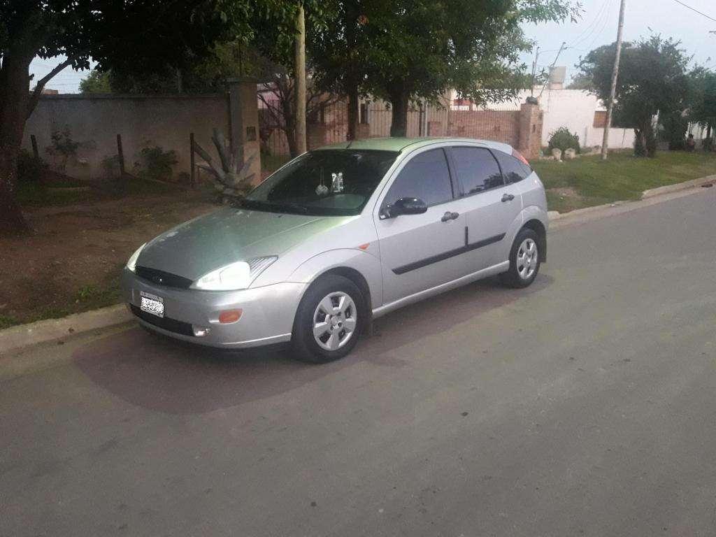 vendo ford focus modelo TDFULL IMPECABLE!!