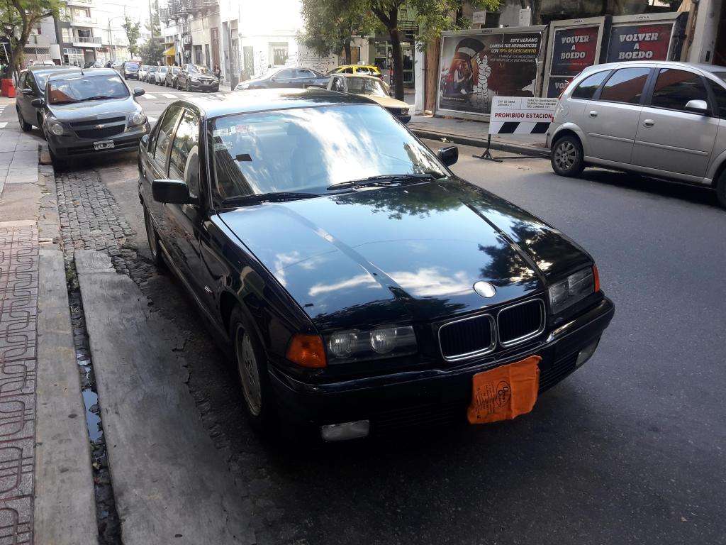 BMW 328I 2 MANO TITULAR IMPECABLE