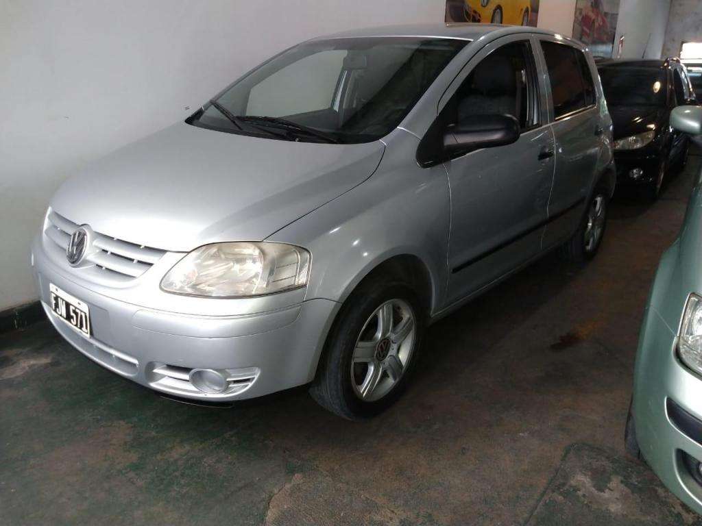 VOLKSWAGENFOX1.6 TRENDLINE 5P C/GNC DE 5TA!