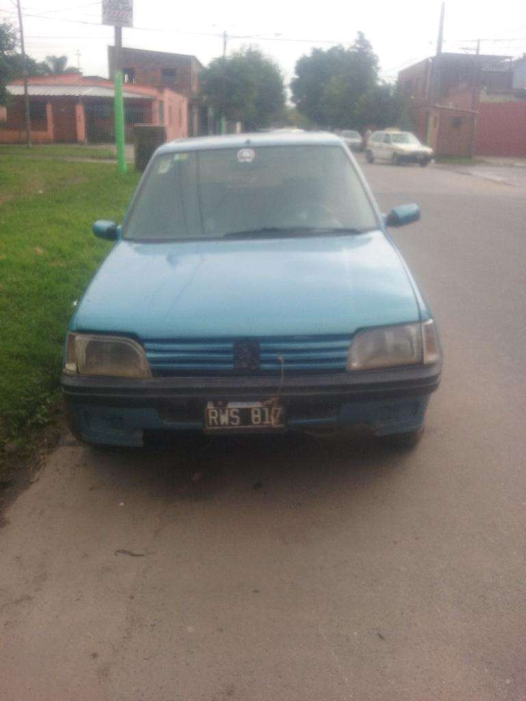 Peugeot 205 con Gnc