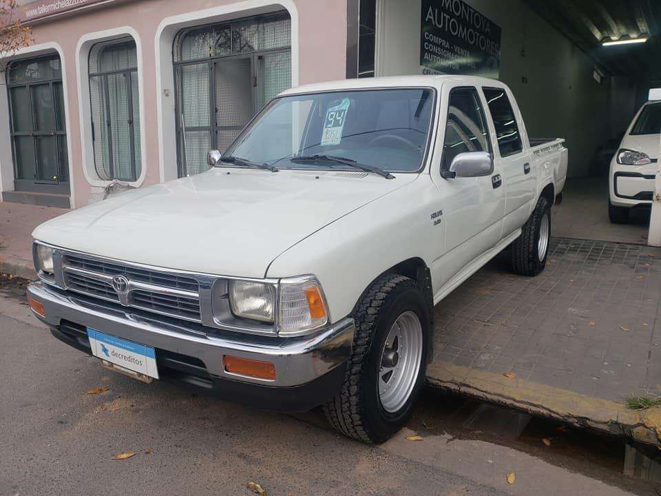 TOYOTA HILUX DL  UNICA DIESEL 2.4 IMPECABLE. AA DH