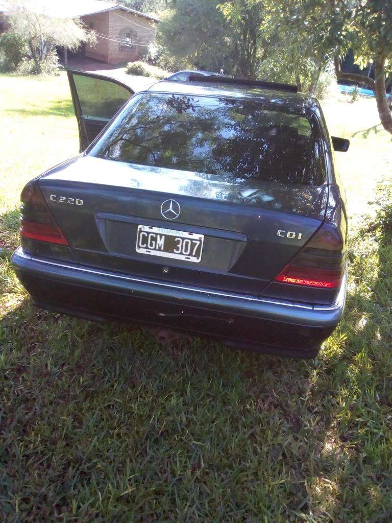 Vendo Mercedes Benz c220 cdi Est en Ober