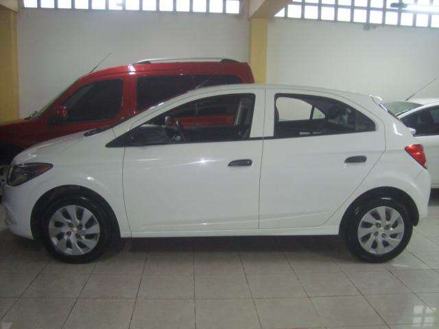 Chevrolet onix lt 