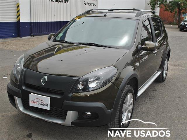 Renault Sandero Stepway Fase II v Privilege NAV