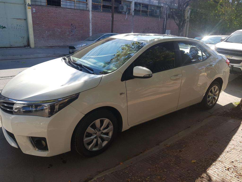 VENDO URGENTE Toyota Corolla 