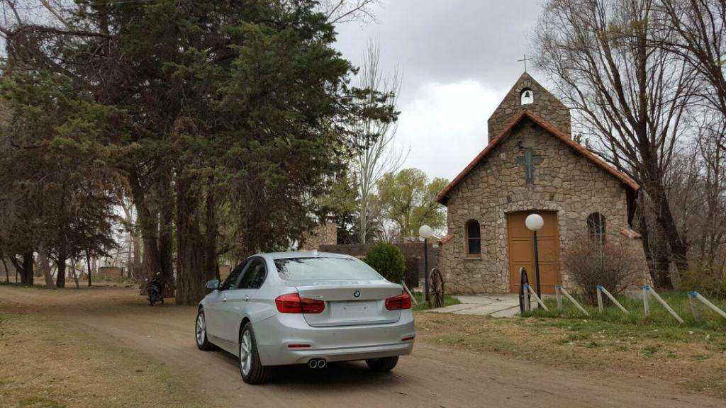 BMW 320i  IMPECABLE  KMS HERMOSO EN SAN RAFAEL