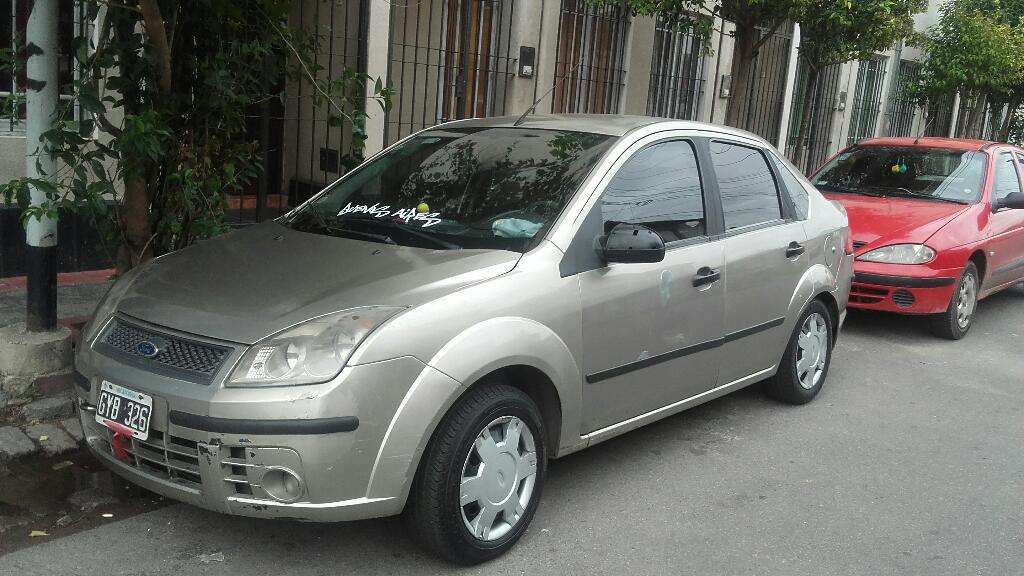 Vendo O Permuto Fiesta Max  Nafta Gn