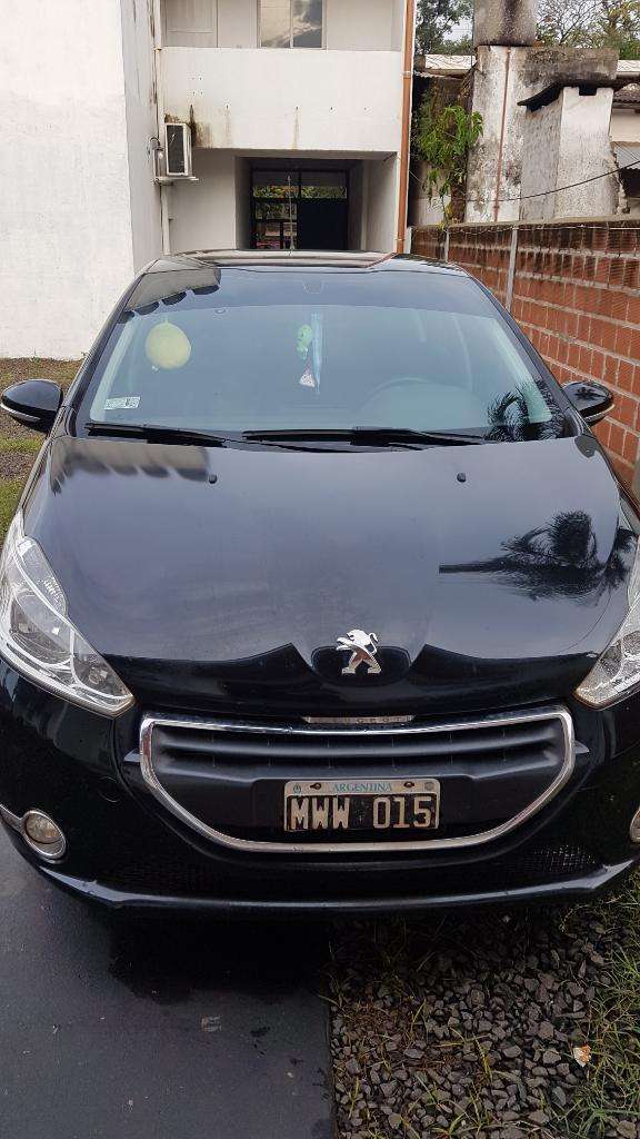 Vendo Peugeot 208 Modelo 