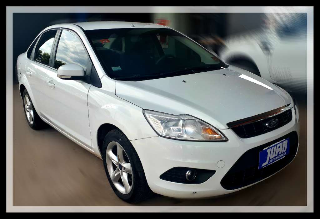 FORD FOCUS LN 1.6 4P TREND EXE 