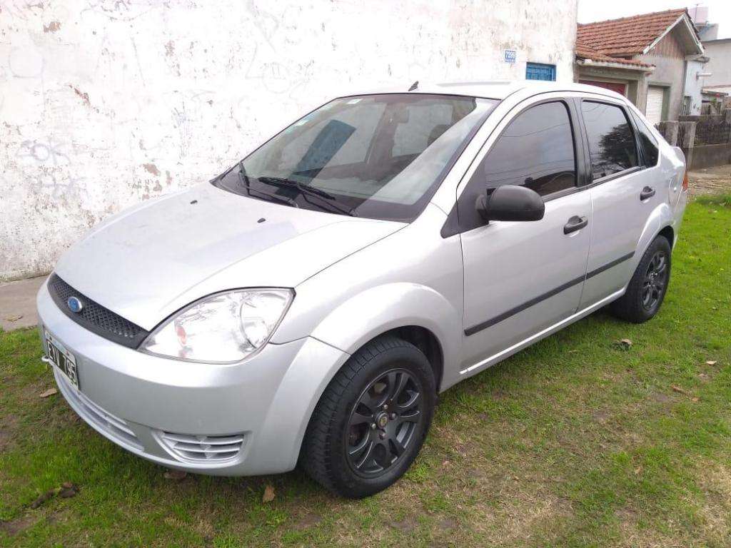 Ford Fiesta MAX 1.6 Ambiente 