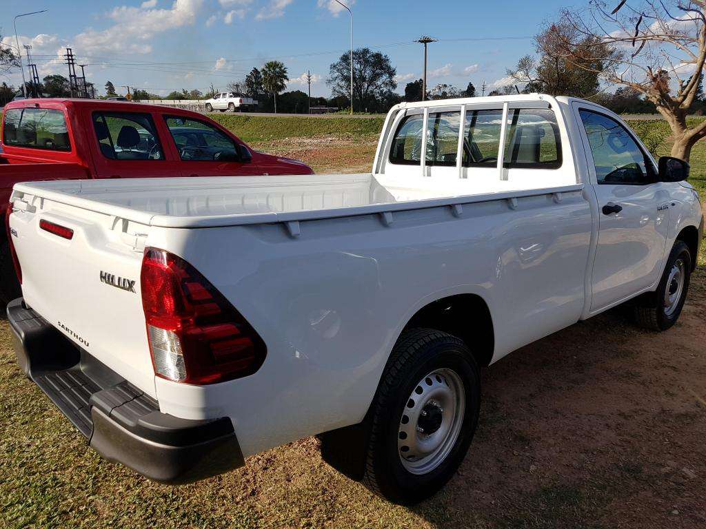 Toyota Hilux 2.4 Cs Dx 150cv 4x2