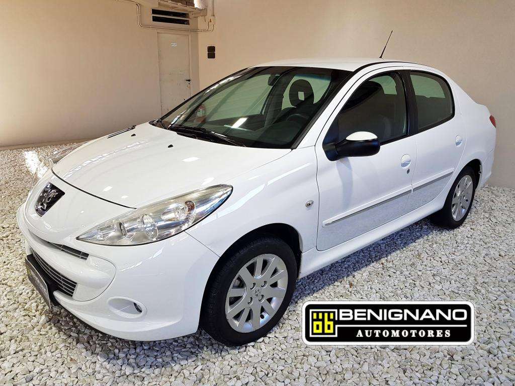 PEUGEOT 207 FELINE 1.6N  FINANCIO/PERMUTO