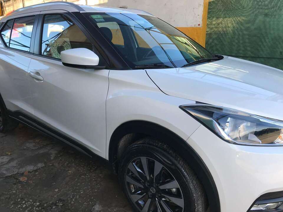 Urgente vendo Nissan Kicks  kms