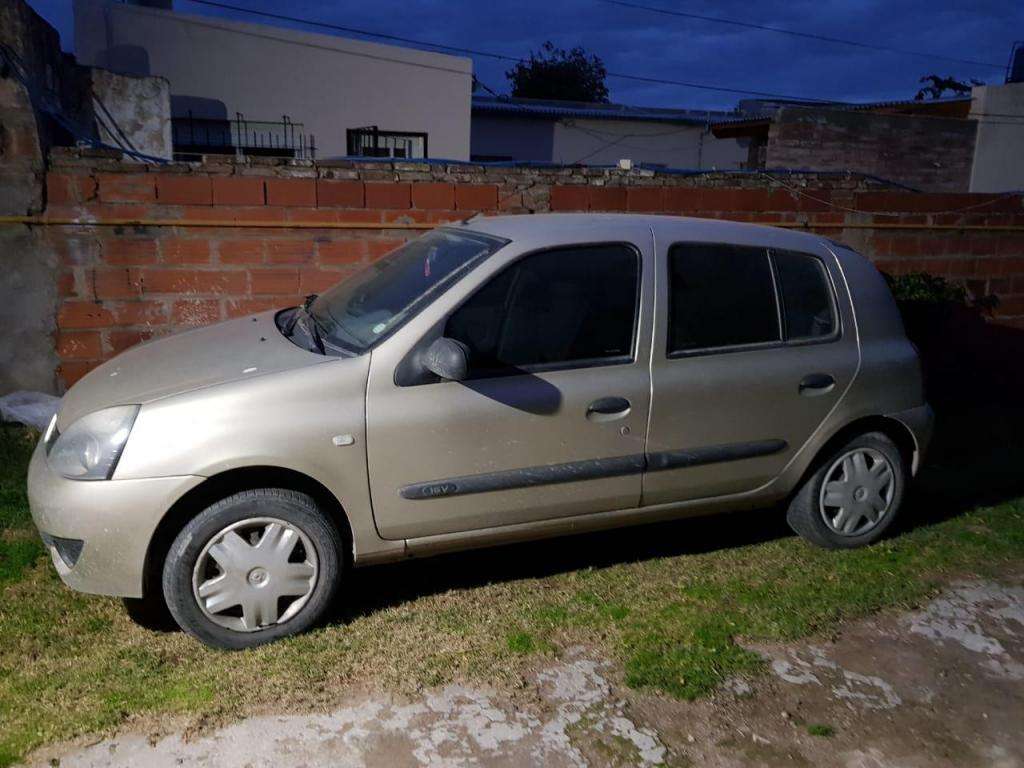 Vendo clio  kilometros