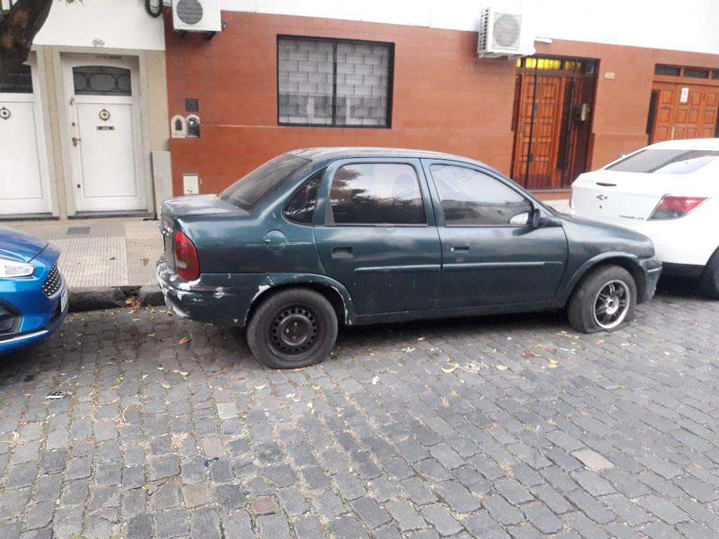 Chevrolet Corsa sin Andar