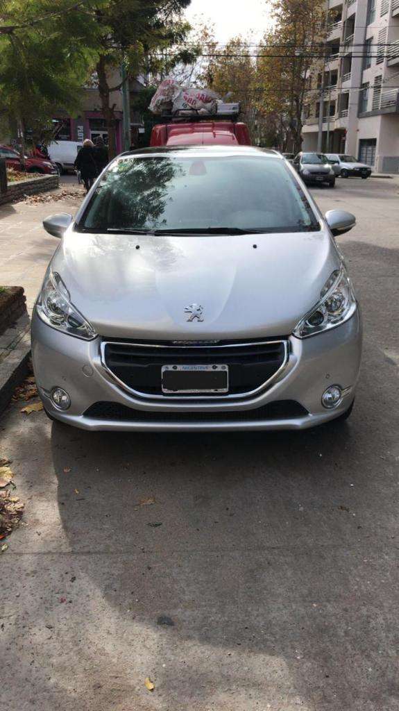 Peugeot 208 Feline 