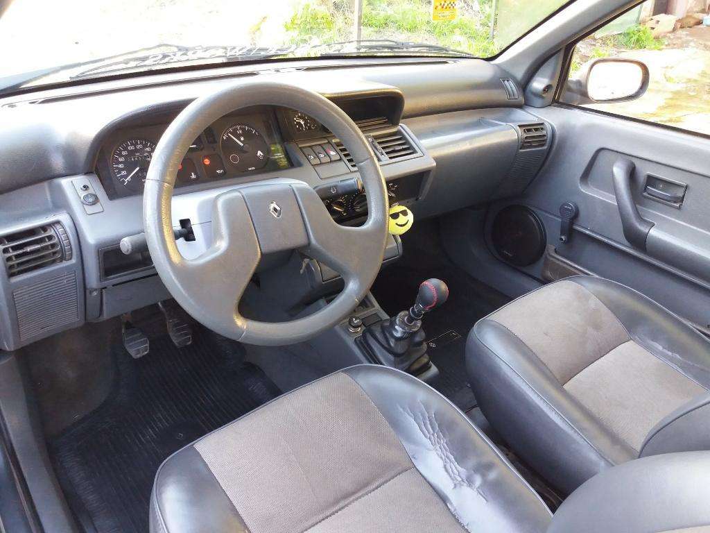 Renault Clio 97 Base