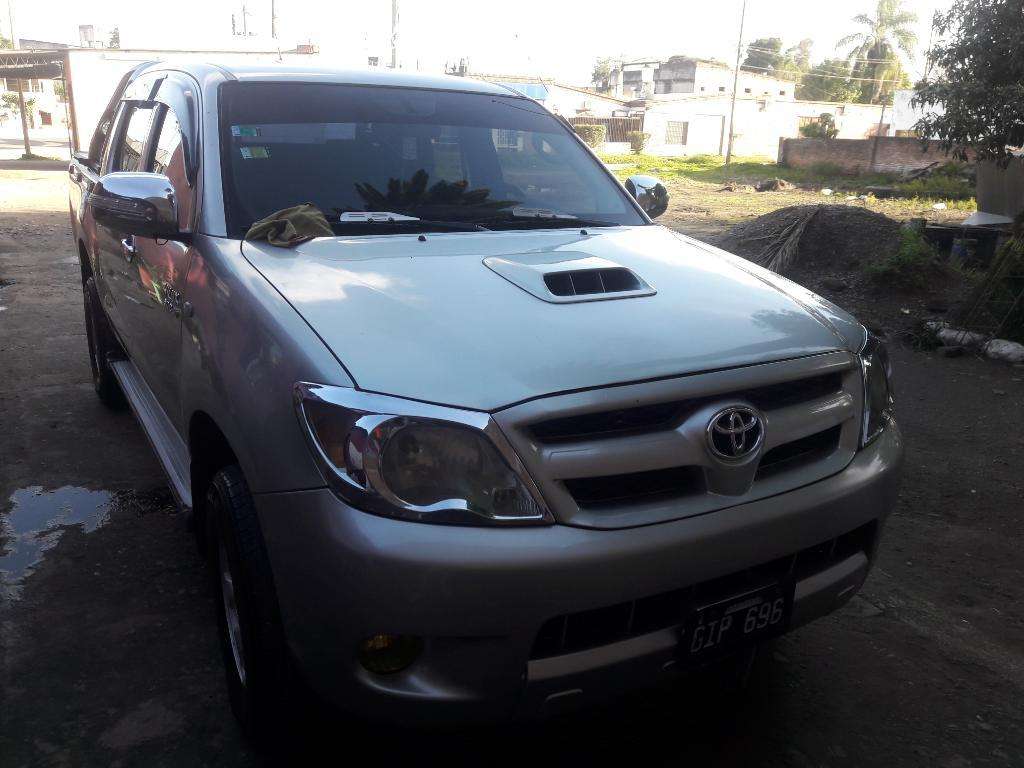 Vendo Toyota Hilux 3.0 Impecable