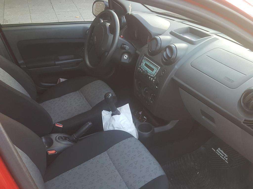 Ford Fiesta Max Ambiente Plus