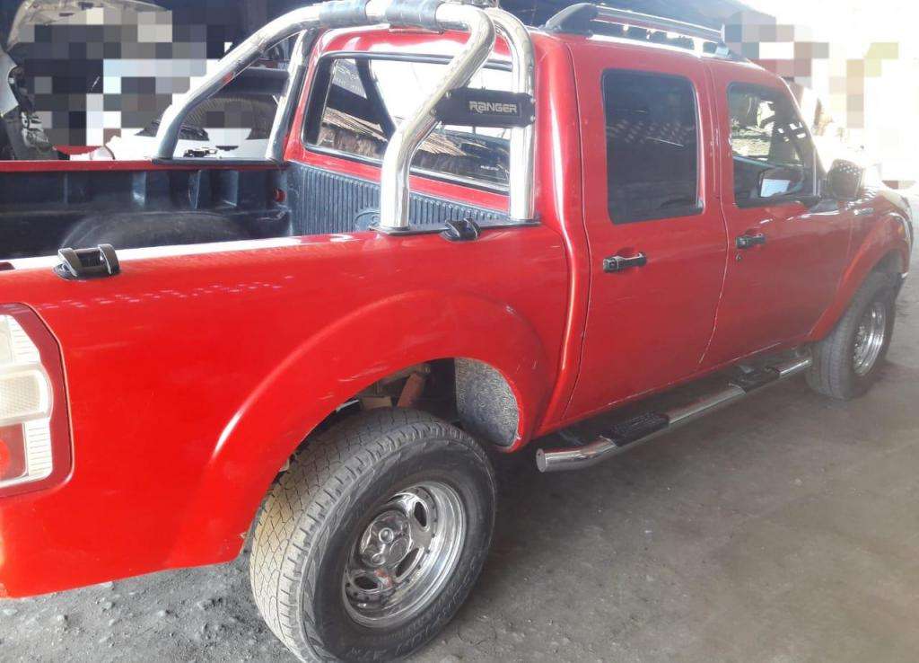 VENDO O PERMUTO FORD RANGER