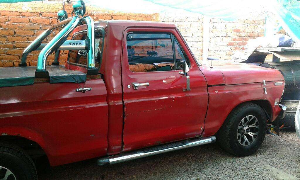 Vendo Ford 100