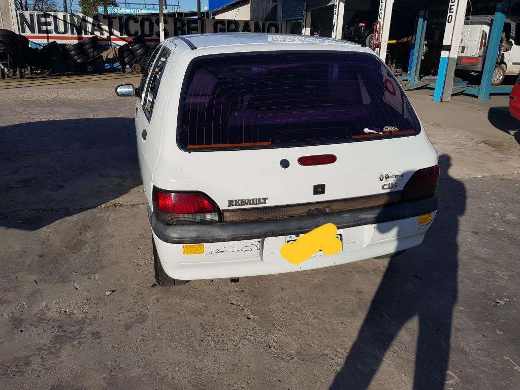 Vendo O Permuto Clio 1