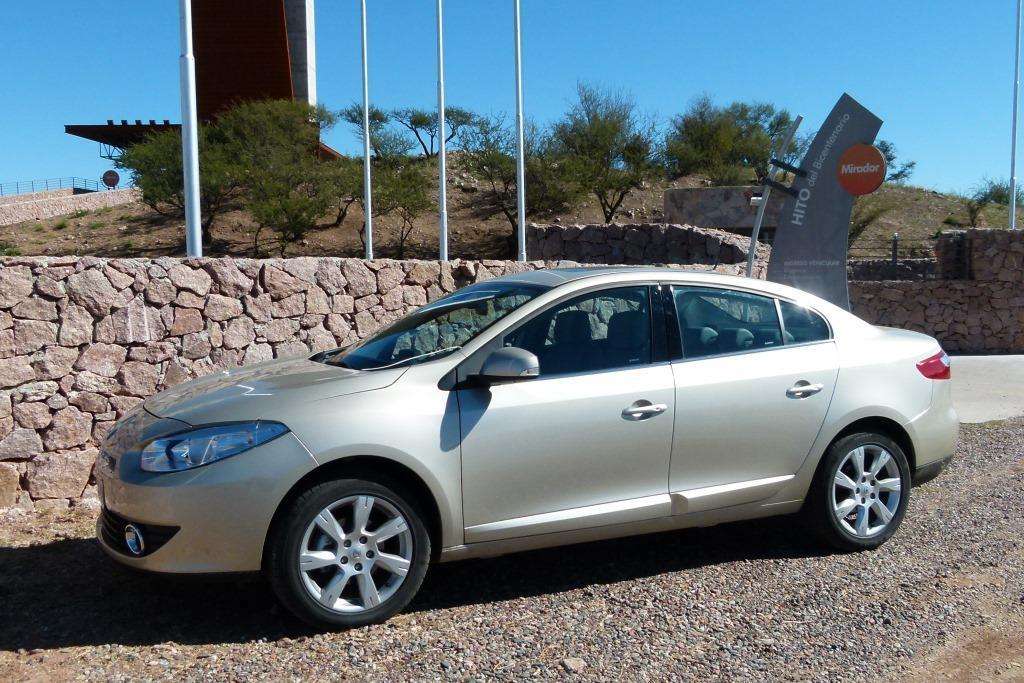 Renault Fluence Luxe  Con caja de 6 velocidades MUY