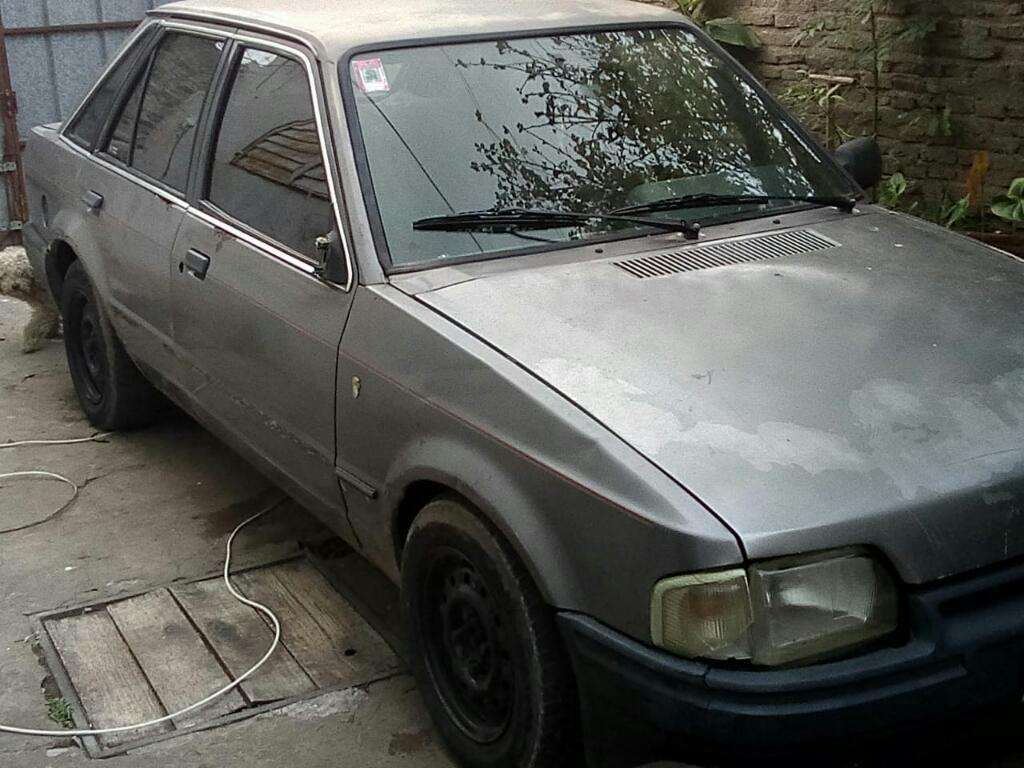 Ford Escort Mod. 89. Titular. Gnc.