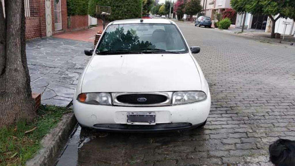 Auto Ford Fiesta Clx 97