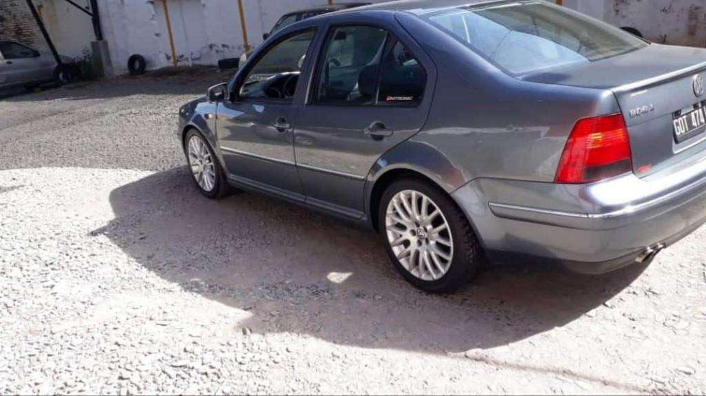 Vendo Bora 1.8t 