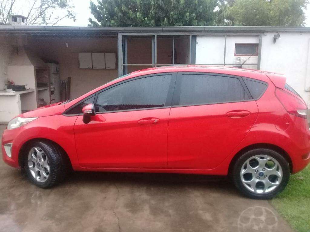 Vendo Impecable Ford Fiesta Titanium