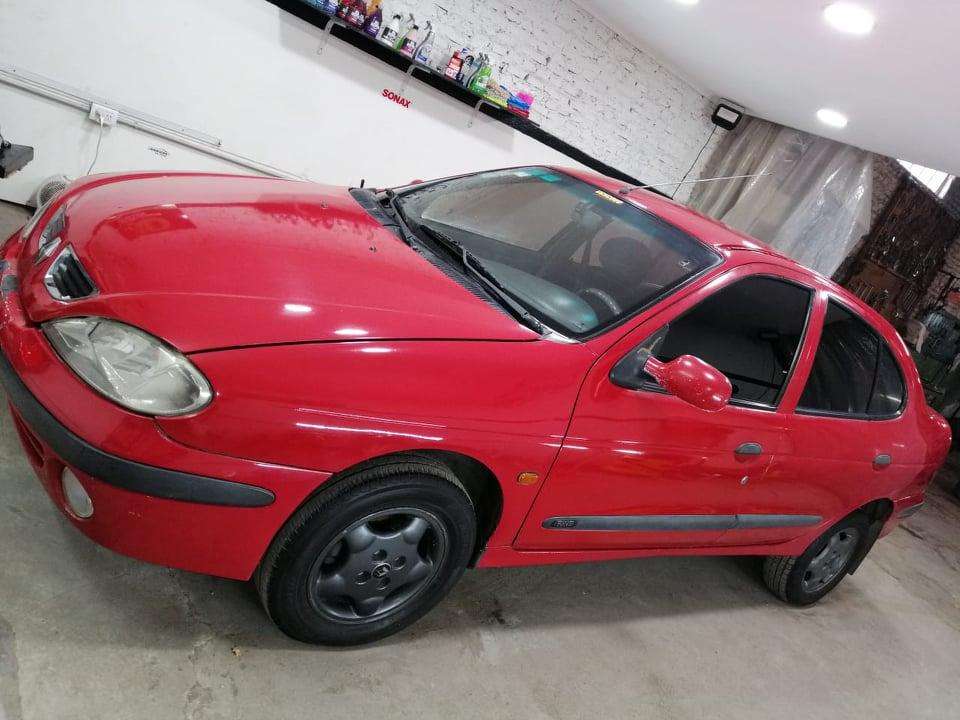 Vendo auto MEGANE