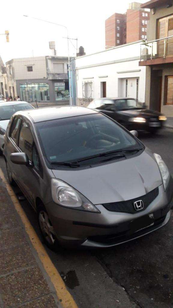 Vendo honda fit  lx-l Automatio