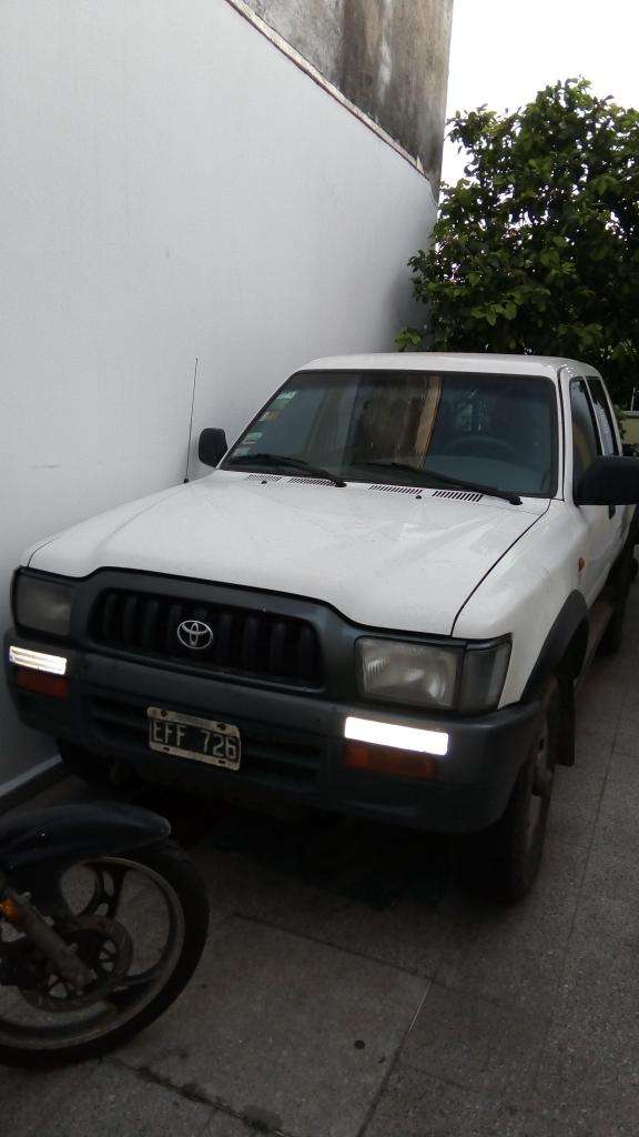 VENDO TOYOTA HILUX