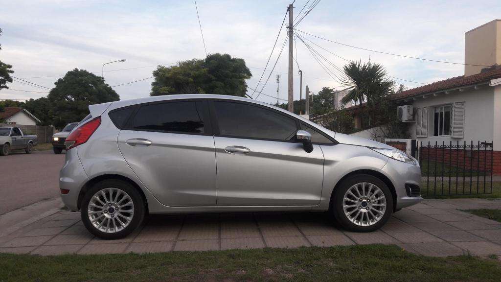 VENDO o PERMUTO (menor valor) Ford Fiesta Kinetic SE 