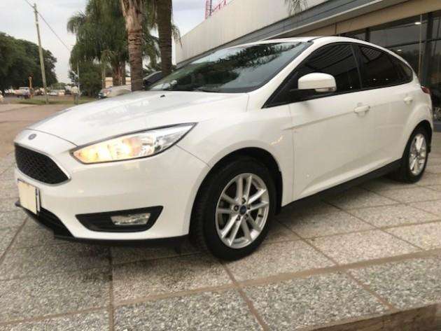 ford focus s 1,6 5p  solo horario comercio de 9 a 12 y