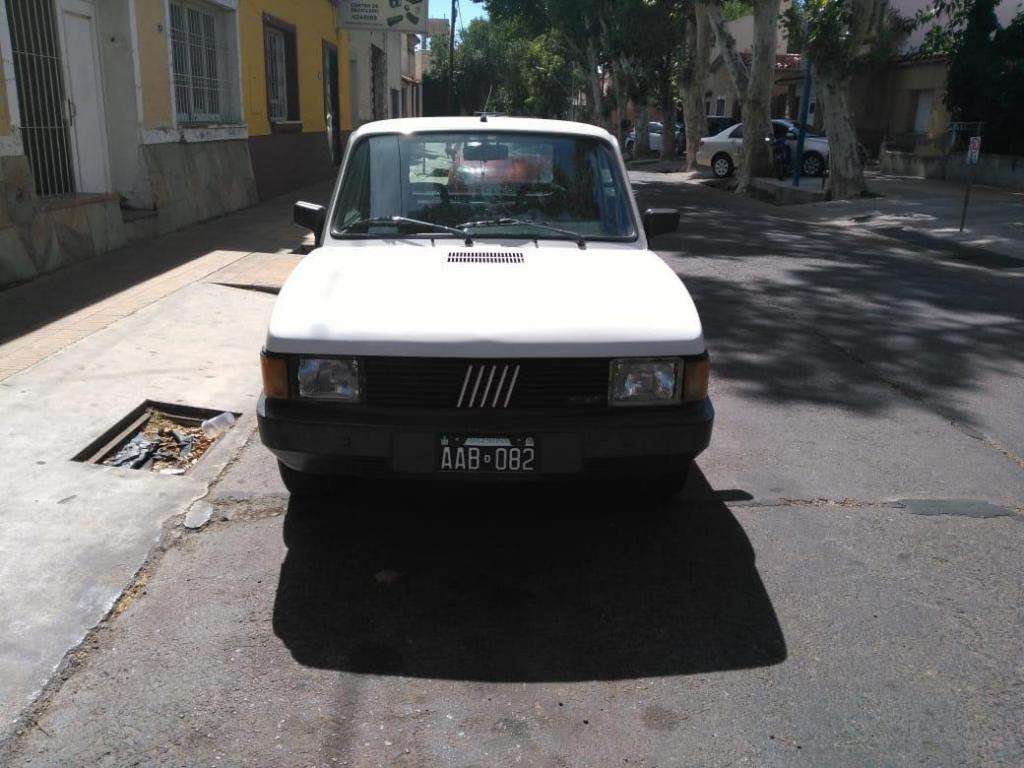 Dueño vende Fiat 147 Diesel