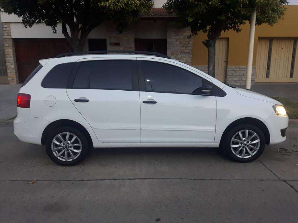 Volkswagen Suran Tredline  Excelente