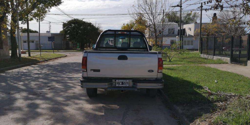 Ford 100 Sapo