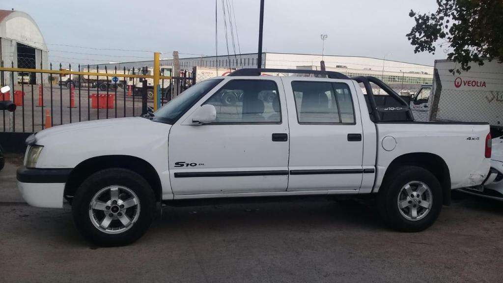 Vendo Camioneta Chevrolet S10 4X4