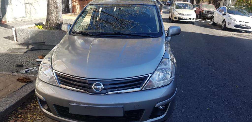 Vendo Nissan Tiida Visia 