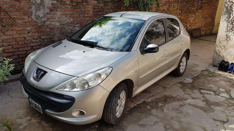 Peugeot 207 Full