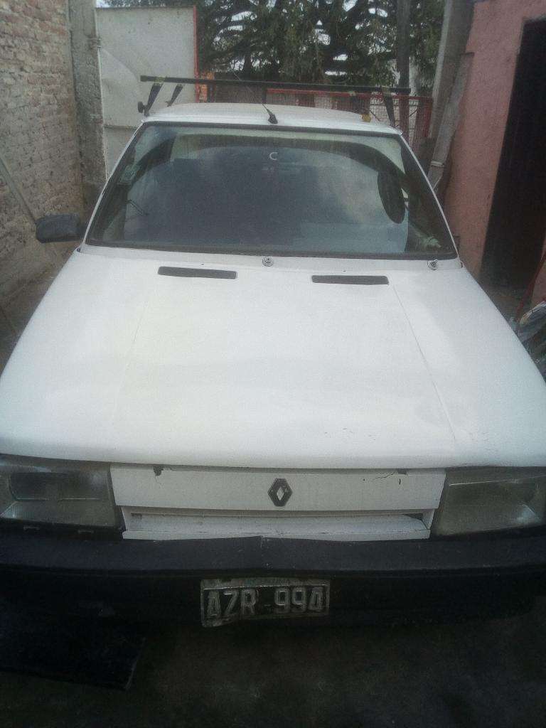 Renault 9 Modelo96 Charlable