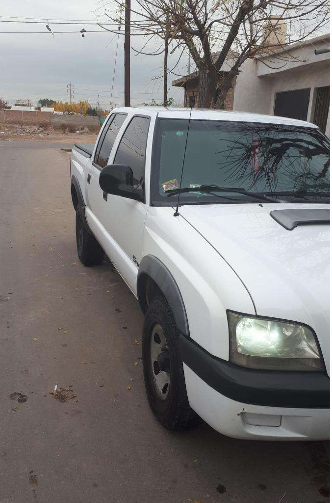 VENDO CHEVROLET S10 STD ELECTRÓNICA